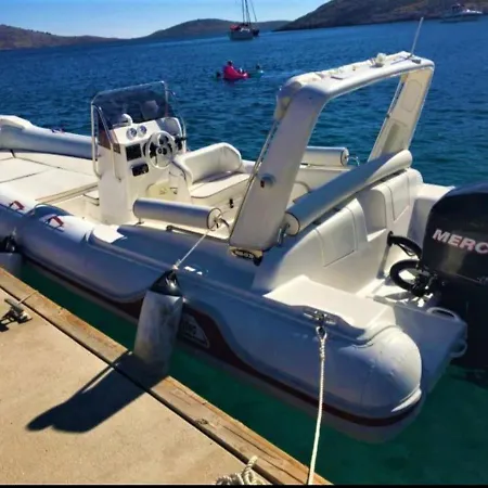 The Big Blue - Old Town Center Apartmán *