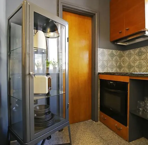 The Big Blue - Old Town Center Apartment